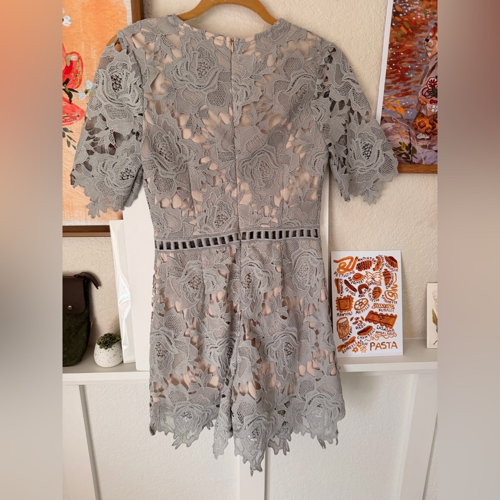 ASTR the Label Short Sleeve V-Neck Lace Romper - Picture 2 of 4
